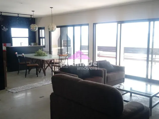 Casa com 470m² 4 quartos e 4 banheiros, à venda, no bairro Urbanova em São José dos Campos