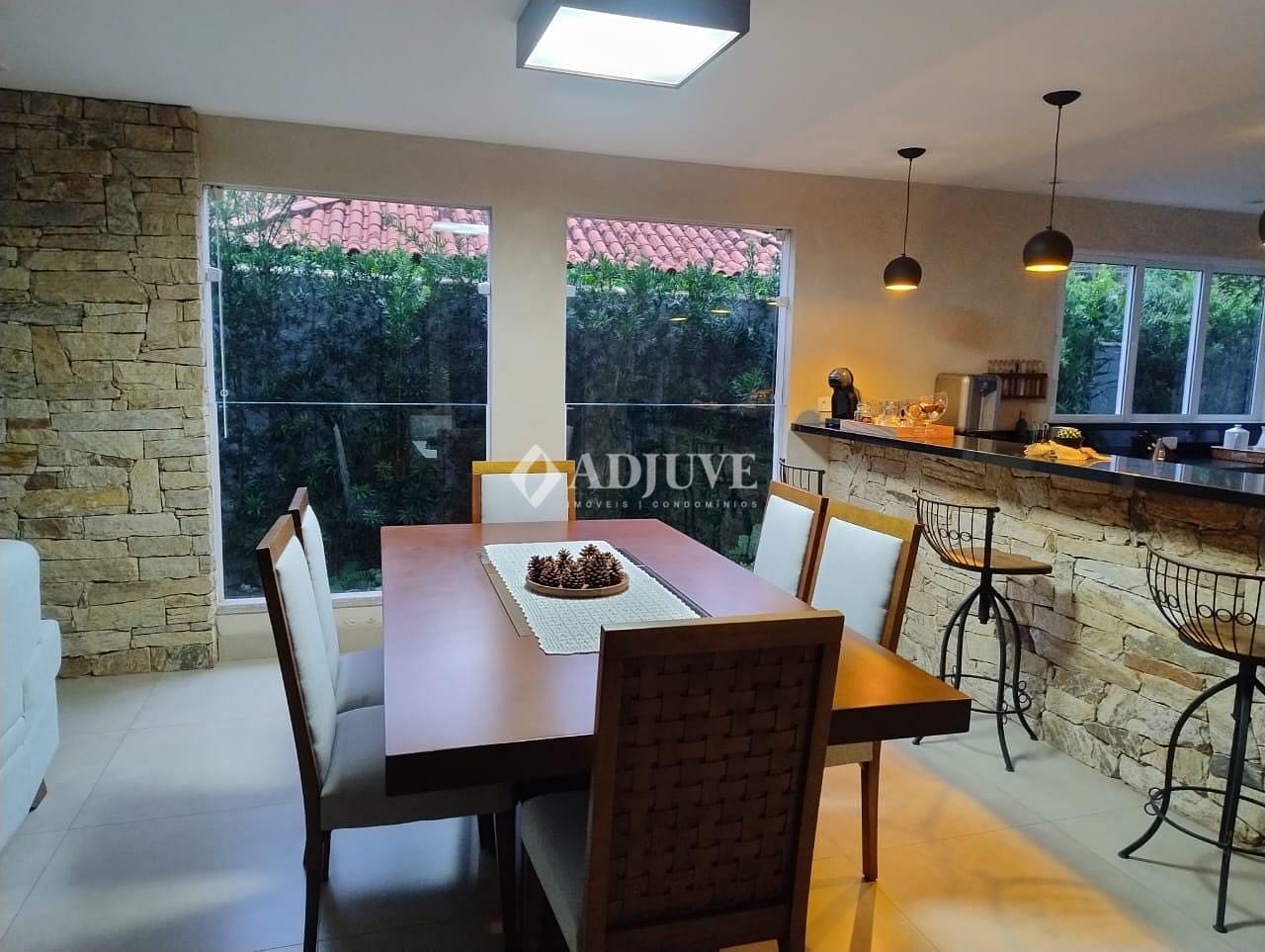 Casa à venda com 2 quartos, 200m² - Foto 40
