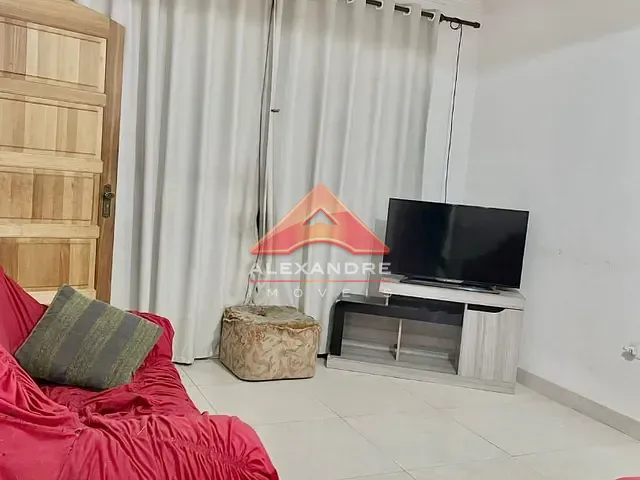 Casa com 222m² 3 quartos e 2 banheiros, à venda, no bairro Monte Castelo em São José dos Campos