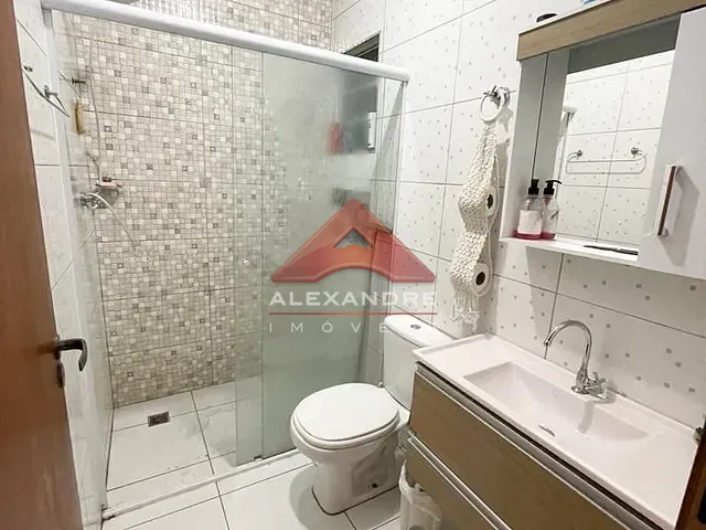 Casa com 222m² 3 quartos e 2 banheiros, à venda, no bairro Monte Castelo em São José dos Campos