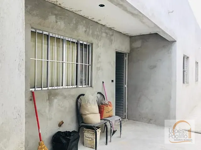 Casa com 175m² 2 quartos e 2 banheiros, à venda, no bairro Nova Cerejeira em Atibaia
