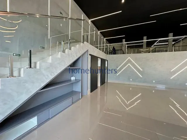 Casa com 384m² 3 quartos e 5 banheiros, à venda, no bairro Nova Campinas em Campinas