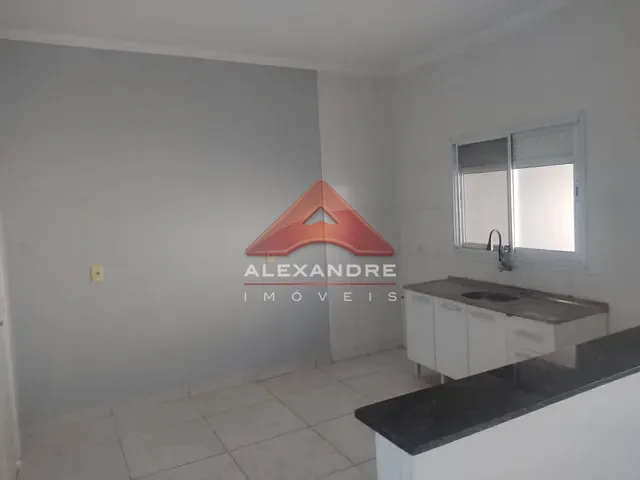 Casa com 140m² 3 quartos e 1 banheiro, à venda, no bairro Jardim Santa Júlia em São José dos Campos