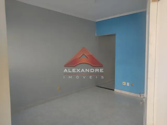 Casa com 140m² 3 quartos e 1 banheiro, à venda, no bairro Jardim Santa Júlia em São José dos Campos