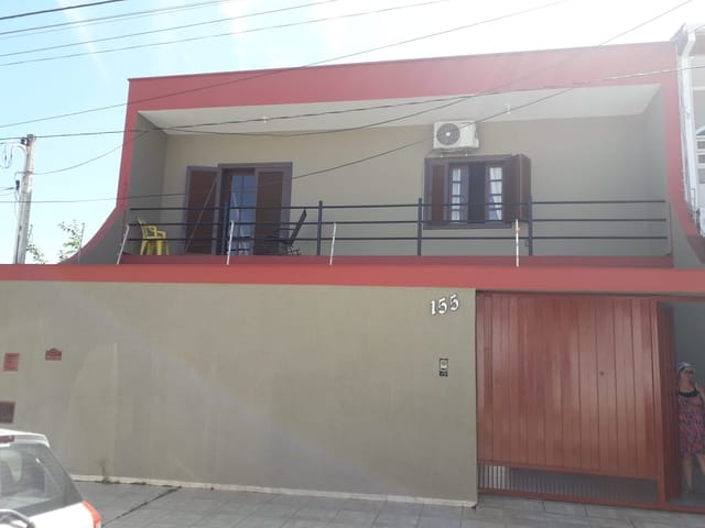 Casa com 300m² 4 quartos e 2 banheiros, à venda, no bairro Portal das Colinas em Guaratinguetá