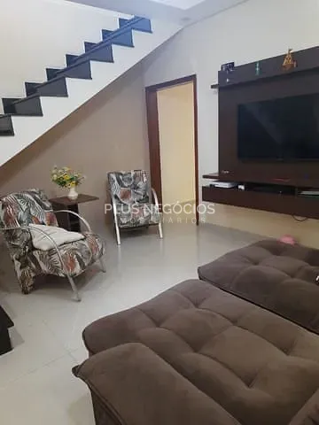 Casa, 3 quartos, 220 m² - Foto 1