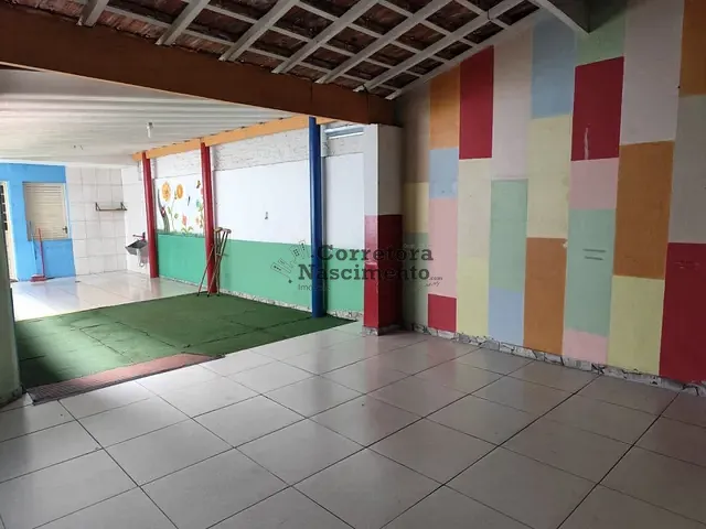 Casa com 273m² 2 quartos e 4 banheiros, à venda, no bairro São João em Jacareí