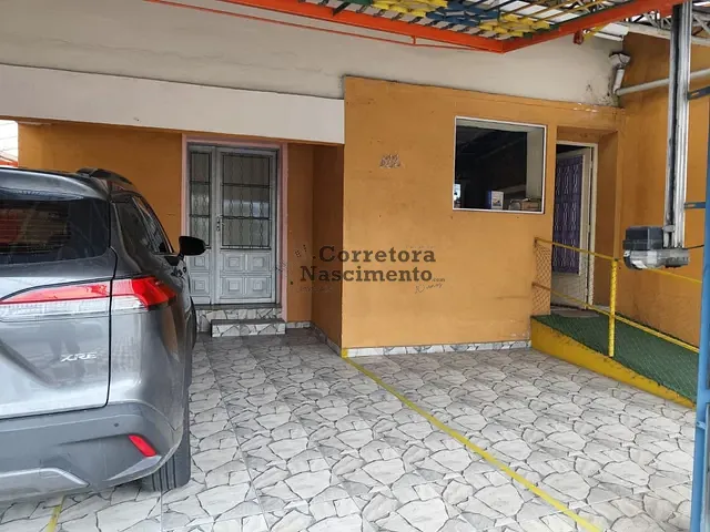 Casa com 273m² 2 quartos e 4 banheiros, à venda, no bairro São João em Jacareí