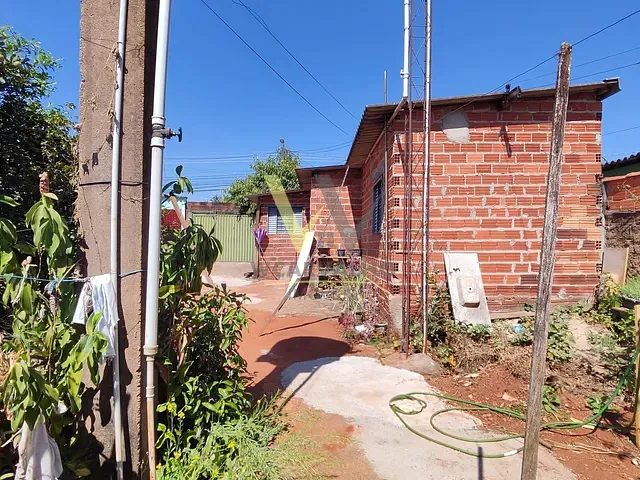 Casa com 300m² 2 quartos e 1 banheiro, à venda, no bairro Parque Residencial das Flores em Anápolis