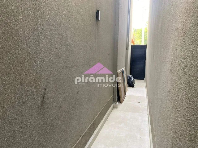 Casa com 10m² 3 quartos e 3 banheiros, para alugar, no bairro Urbanova I em São José Dos Campos