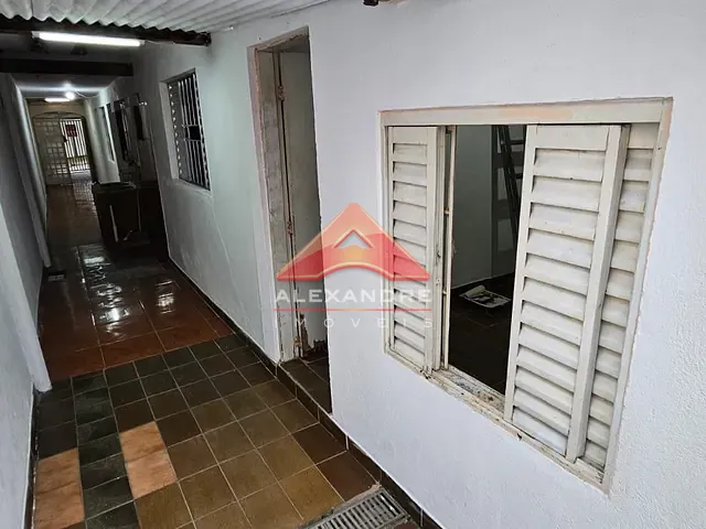 Casa com 125m² 2 quartos e 1 banheiro, à venda, no bairro Vila Tesouro em São José dos Campos
