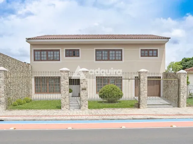 Casa com 700m², à venda, no bairro Jardim Carvalho em Ponta Grossa