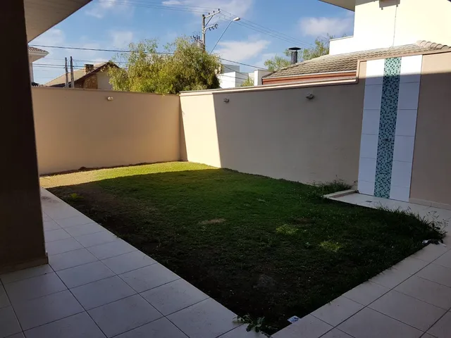 Casa com 283m² 4 quartos e 3 banheiros, à venda ou para alugar, no bairro Urbanova em São José Dos Campos