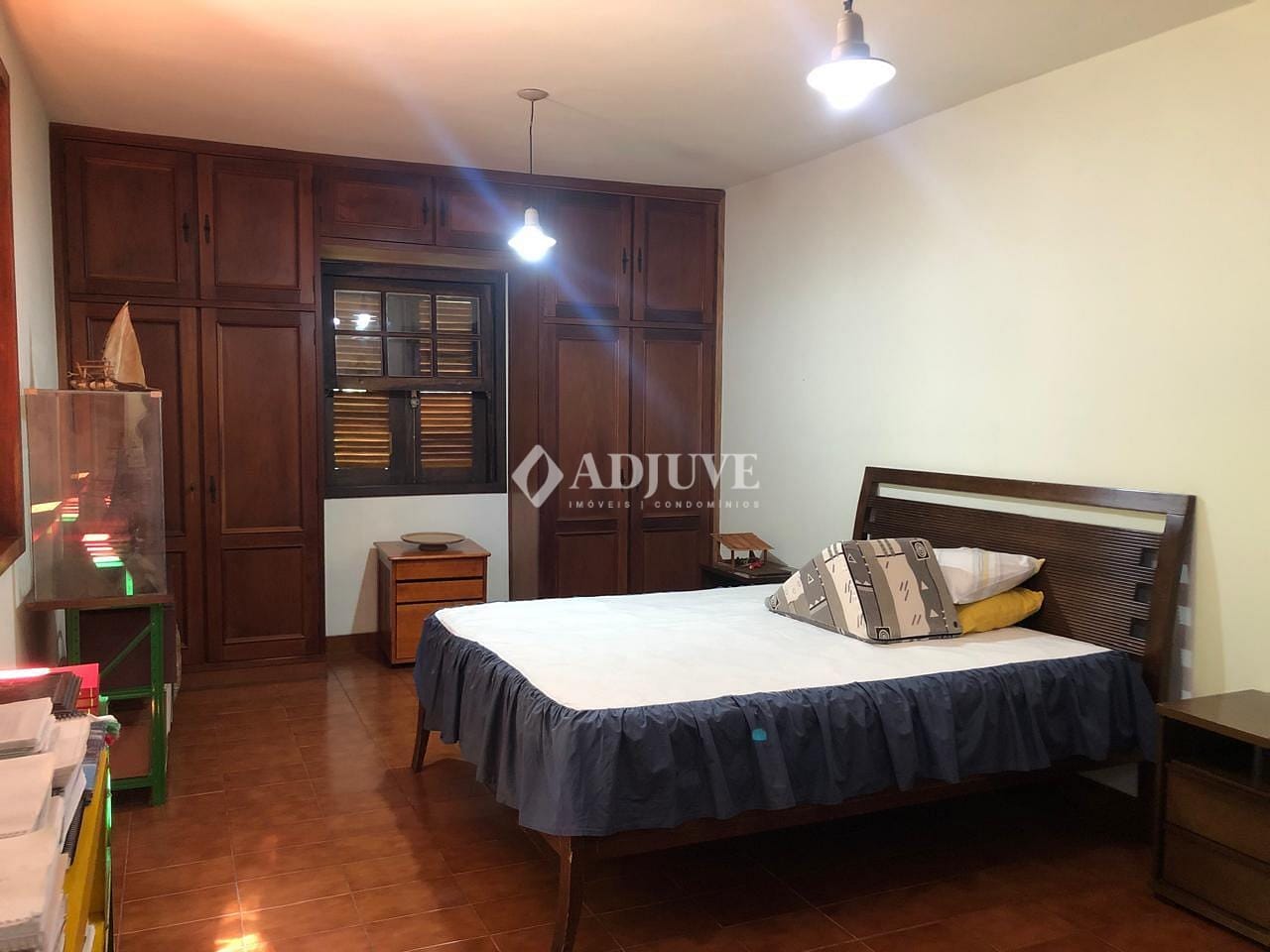 Casa à venda com 3 quartos, 250m² - Foto 14