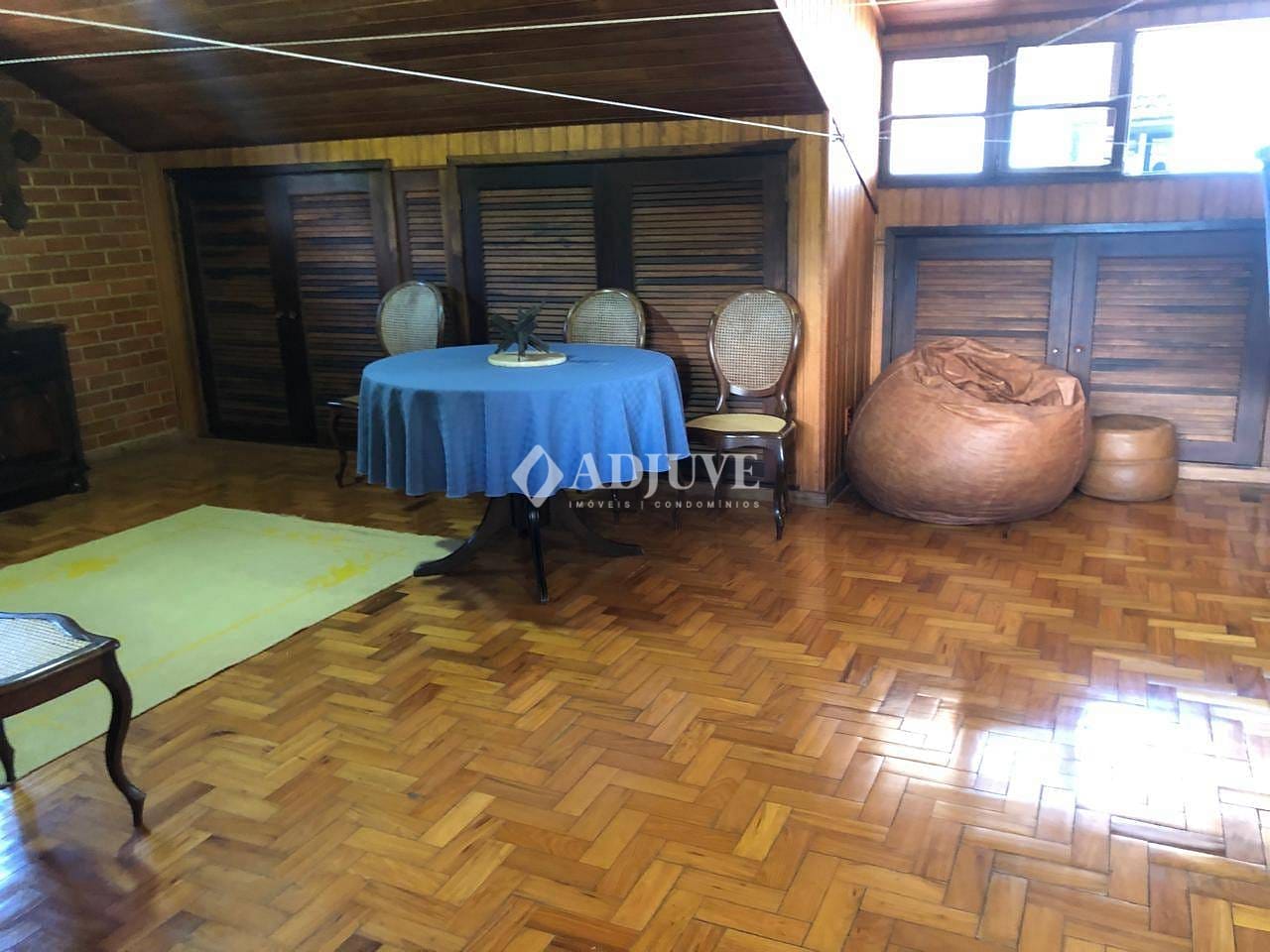 Casa à venda com 3 quartos, 250m² - Foto 24