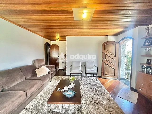 Casa com 785m² 4 quartos e 3 banheiros, à venda, no bairro Ronda em Ponta Grossa