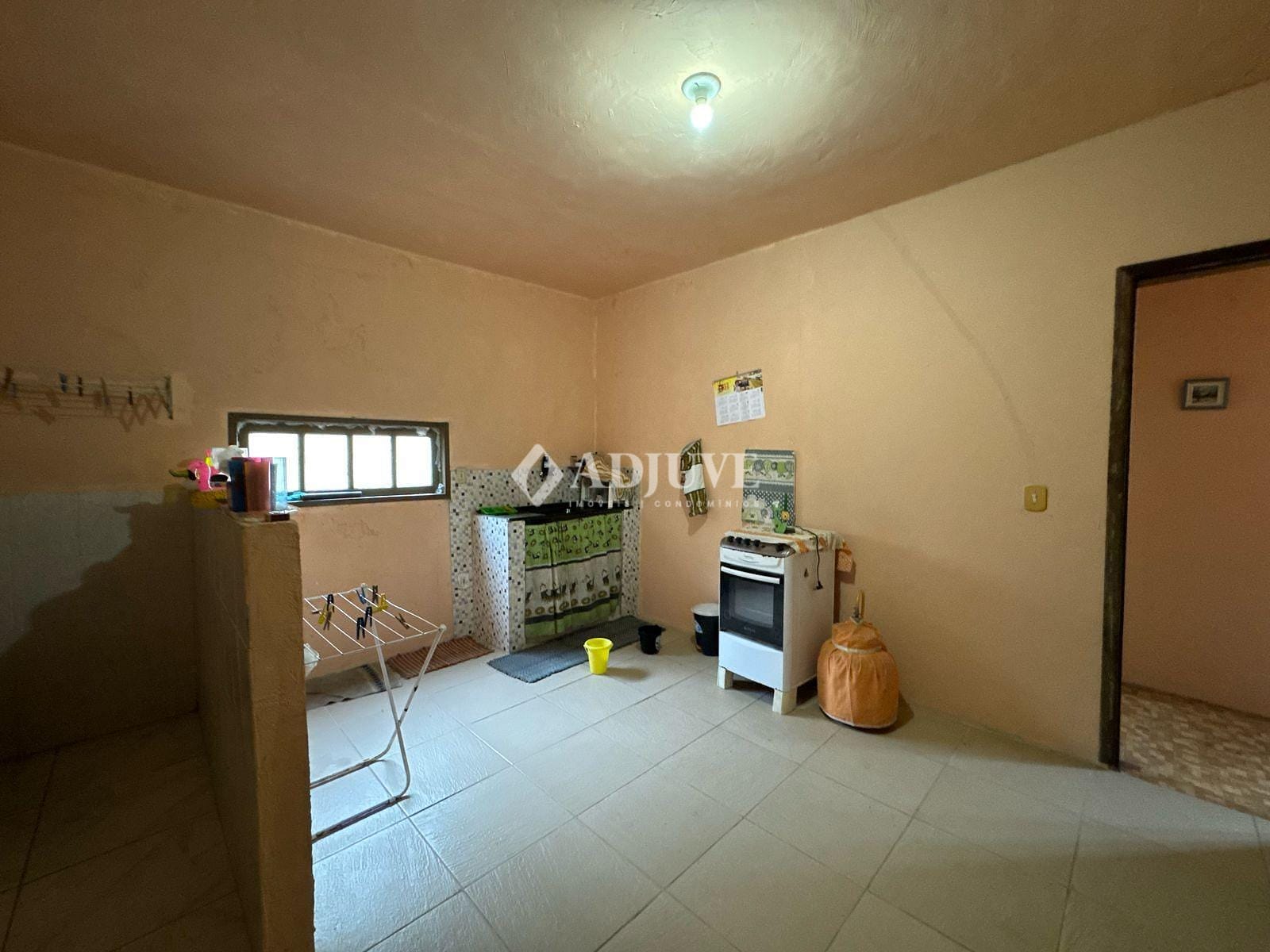 Casa à venda com 6 quartos, 114m² - Foto 37