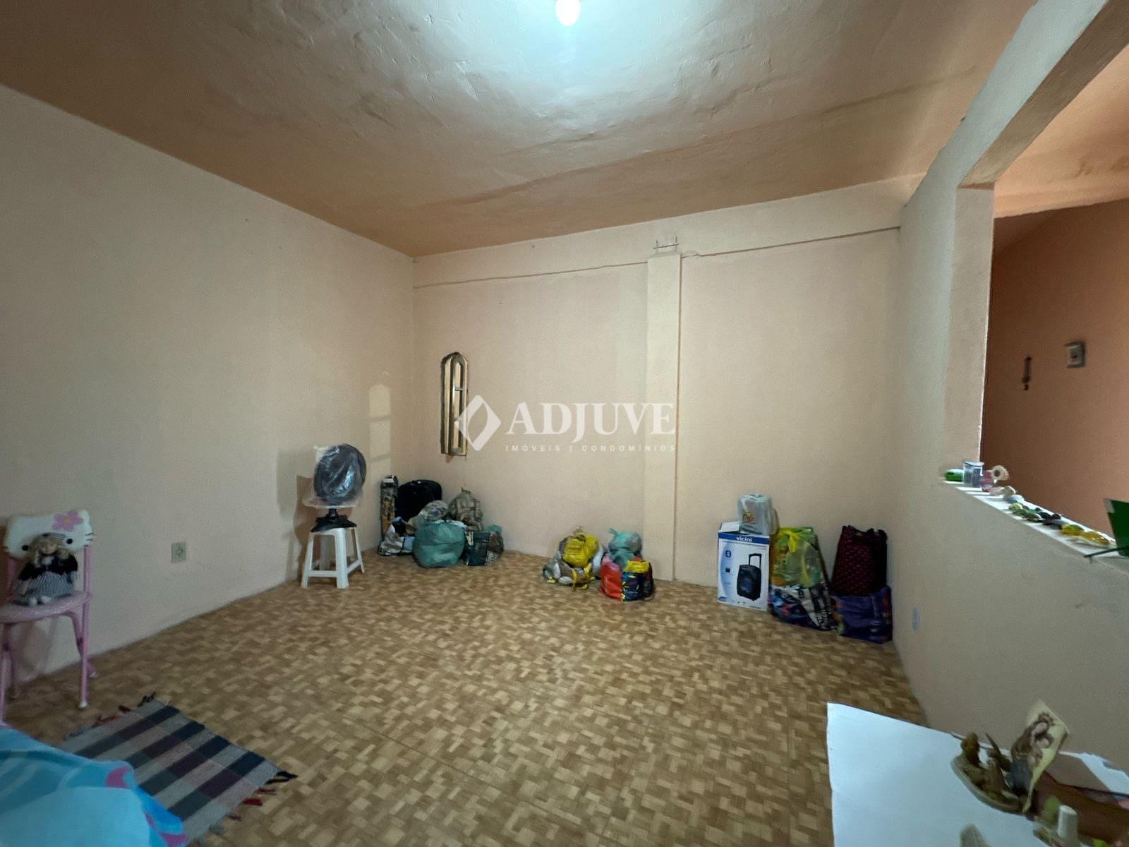 Casa à venda com 6 quartos, 114m² - Foto 41