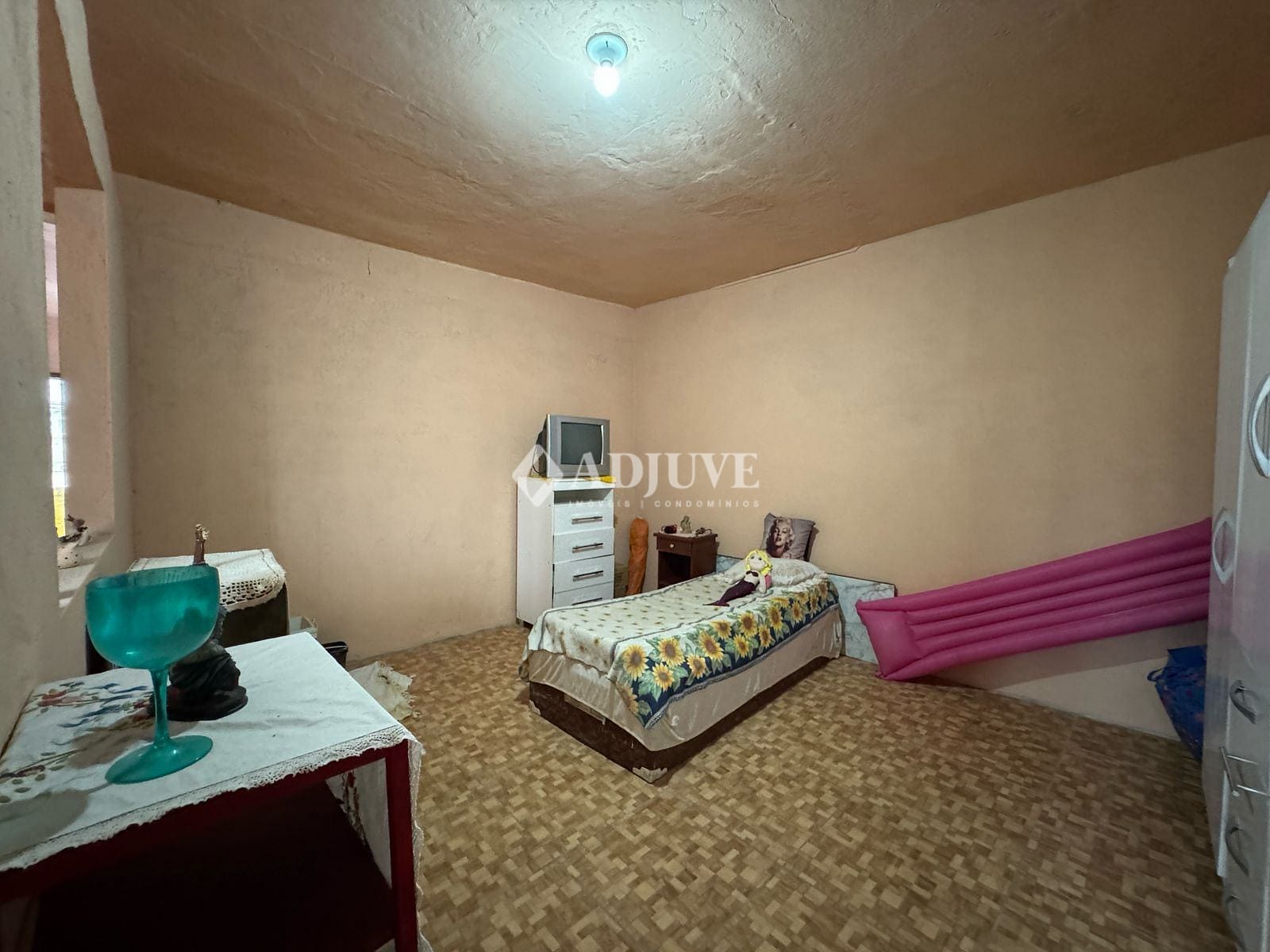 Casa à venda com 6 quartos, 114m² - Foto 43