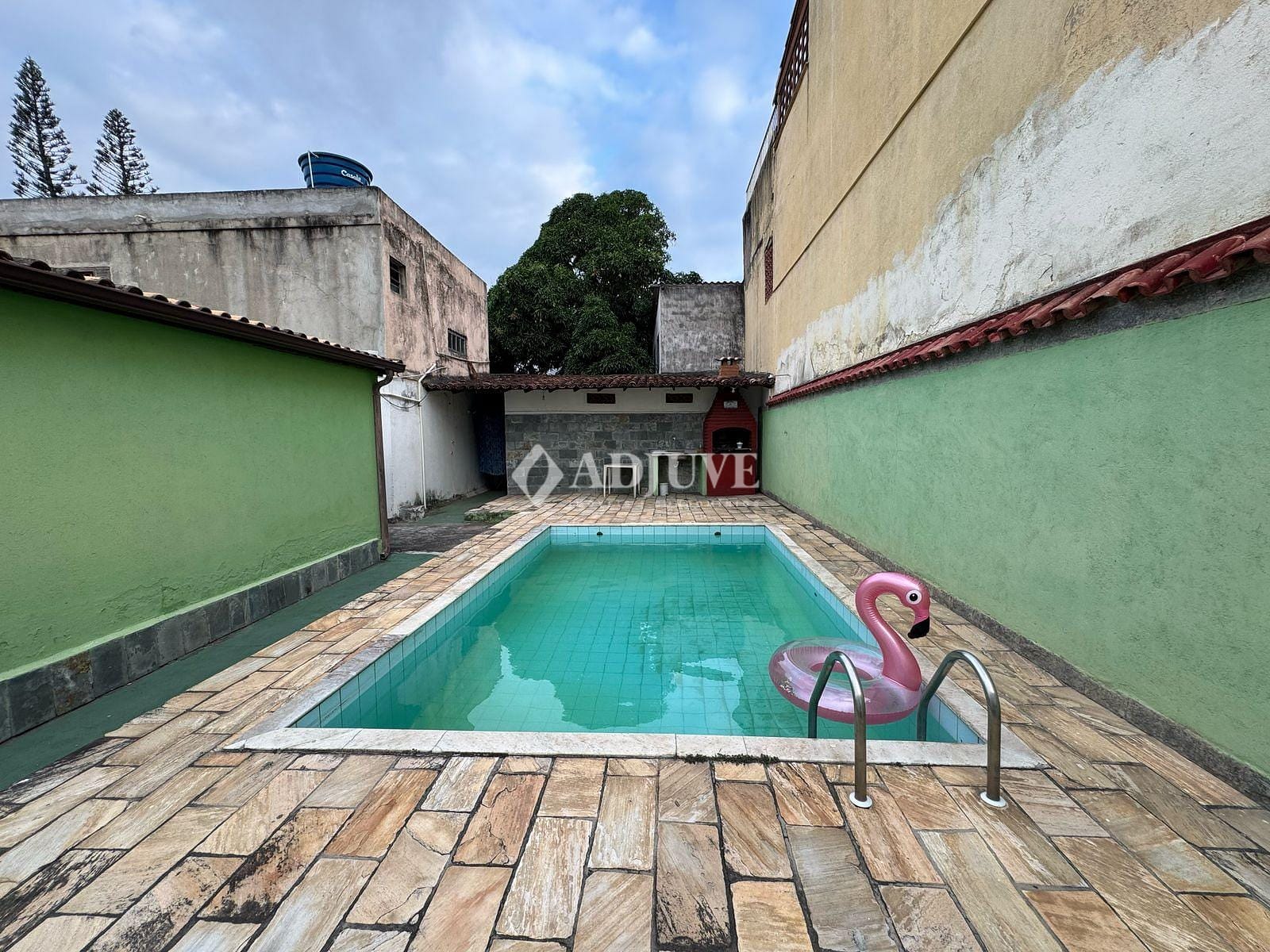 Casa à venda com 6 quartos, 114m² - Foto 38