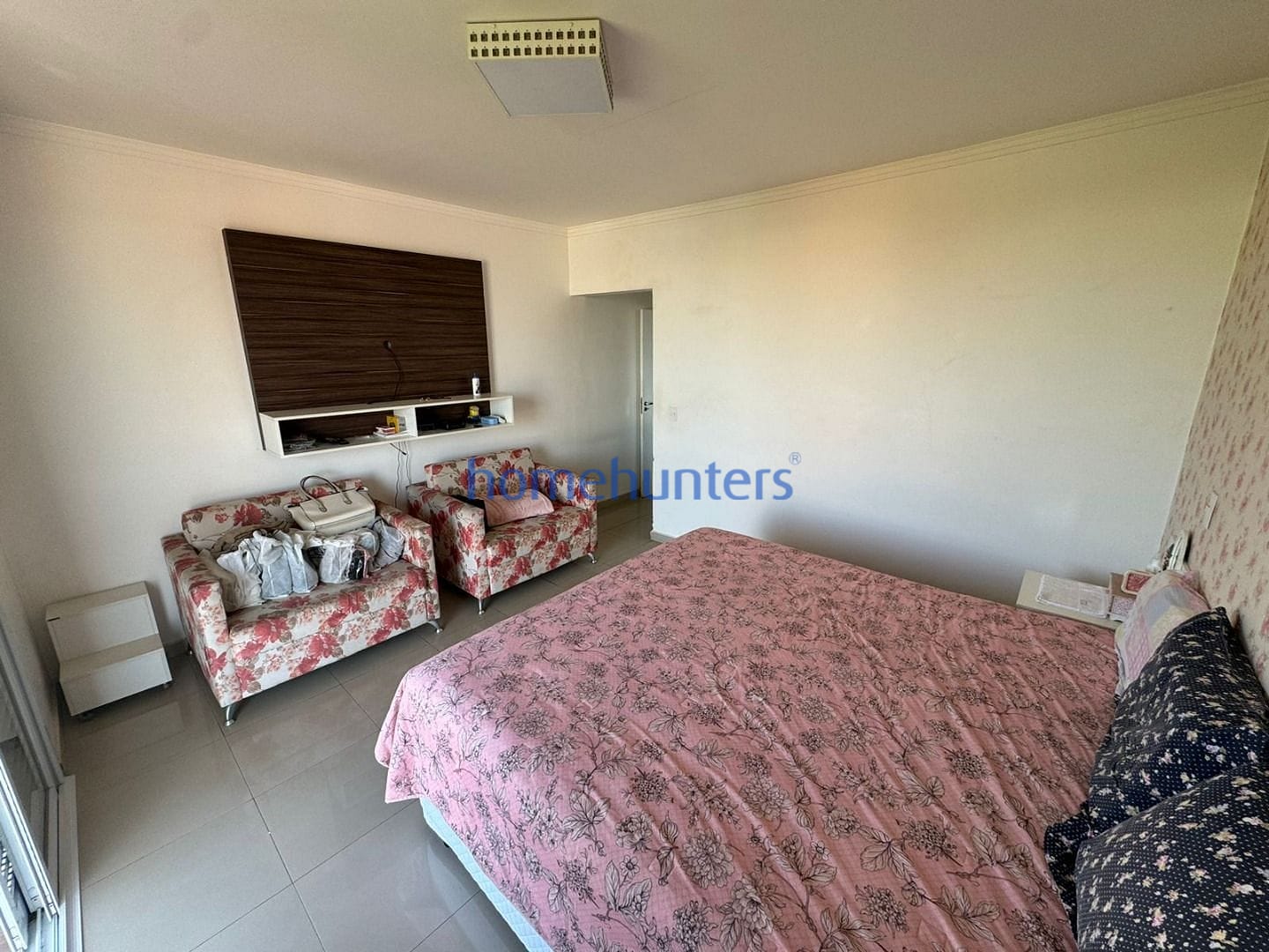 Casa à venda com 3 quartos, 250m² - Foto 3