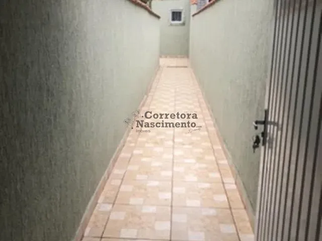 Casa com 300m² 4 quartos e 2 banheiros, à venda, no bairro Jardim Santa Maria em Jacareí