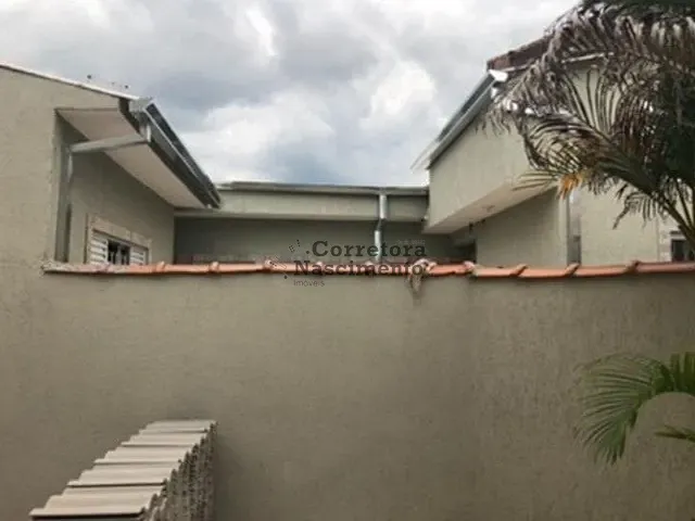 Casa com 300m² 4 quartos e 2 banheiros, à venda, no bairro Jardim Santa Maria em Jacareí