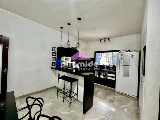 Casa com 150m² 2 quartos e 2 banheiros, à venda, no bairro Jardim Santa Júlia em São José Dos Campos