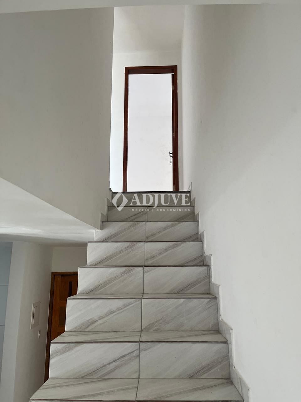 Casa à venda com 2 quartos, 85m² - Foto 8