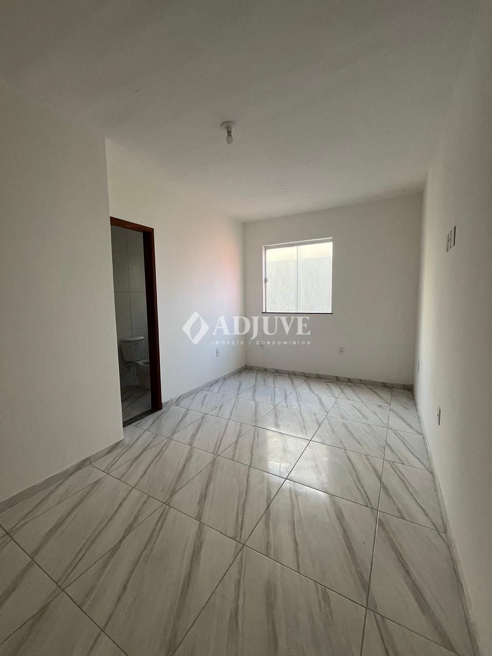 Casa à venda com 2 quartos, 85m² - Foto 14