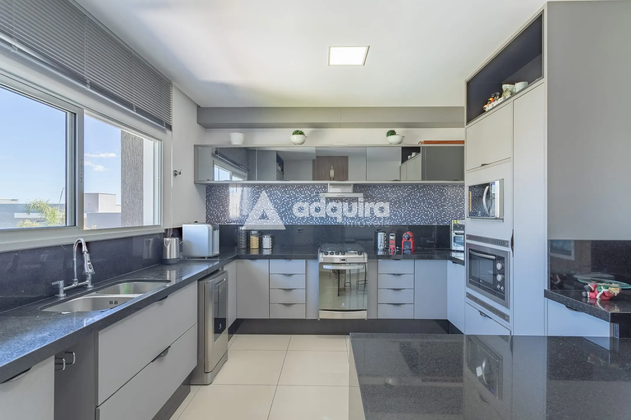 Casa, 3 quartos, 284 m² - Foto 9