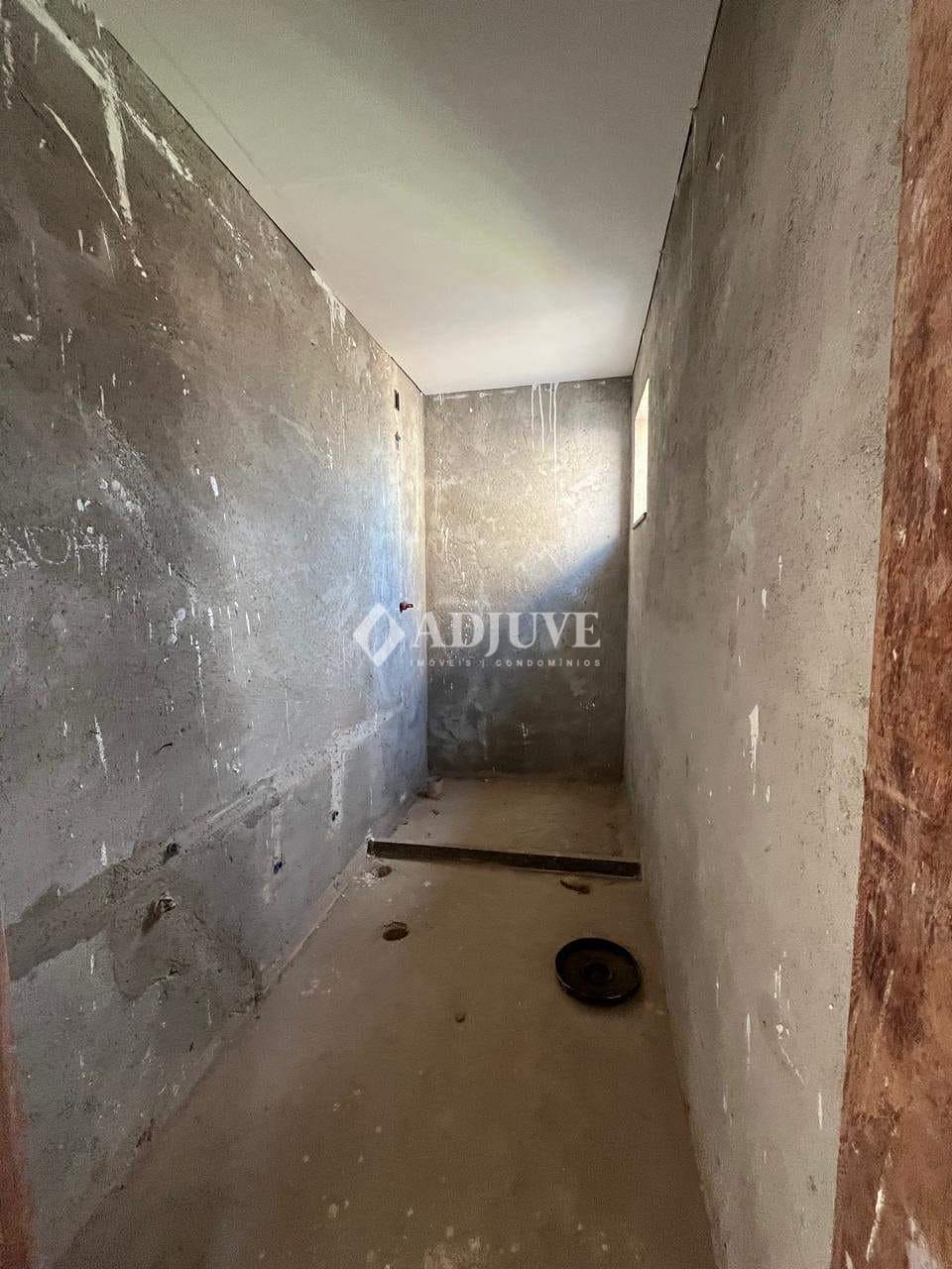 Casa à venda com 2 quartos, 90m² - Foto 16