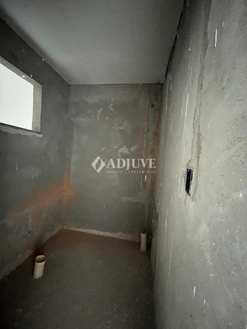 Casa à venda com 2 quartos, 90m² - Foto 12