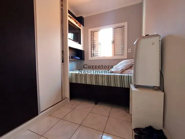 Casa com 275m² 4 quartos e 2 banheiros, à venda, no bairro Parque Meia Lua em Jacareí