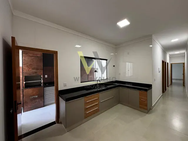 Casa com 200m² 3 quartos e 3 banheiros, à venda, no bairro Jardim Italia em Anápolis