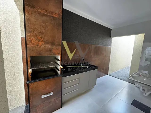 Casa com 200m² 3 quartos e 3 banheiros, à venda, no bairro Jardim Italia em Anápolis