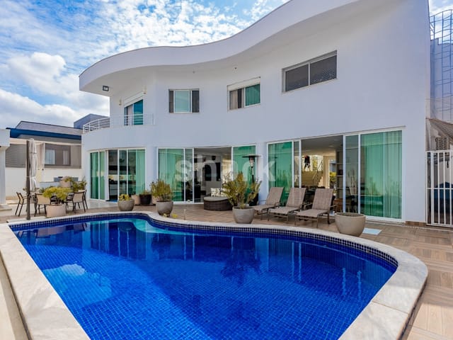 Casa com 529m² 5 quartos e 8 banheiros, à venda, no bairro Cidade Tamboré em Santana de Parnaíba