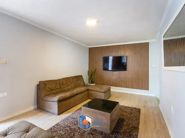 Casa com 293m² 4 quartos e 3 banheiros, à venda, no bairro Parque Regina em São Paulo