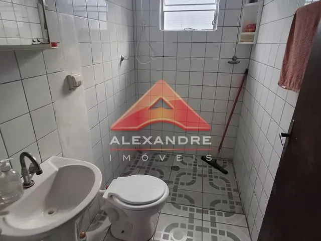 Casa com 125m² 3 quartos e 1 banheiro, à venda, no bairro Cidade Jardim em Jacareí