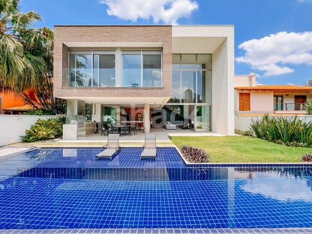 Casa com 608m² 5 quartos e 6 banheiros, à venda ou para alugar, no bairro Alphaville Residencial Dois em Barueri