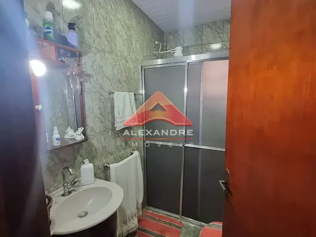 Casa com 168m² 4 quartos e 3 banheiros, à venda, no bairro Monte Castelo em São José dos Campos