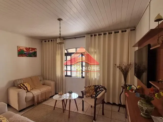 Casa com 168m² 4 quartos e 3 banheiros, à venda, no bairro Monte Castelo em São José dos Campos
