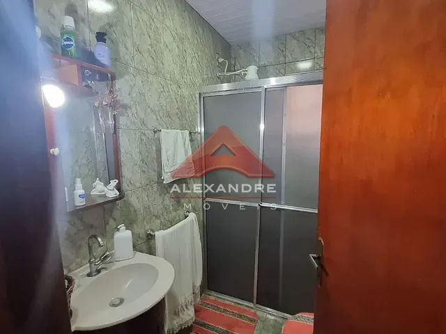 Casa com 168m² 4 quartos e 3 banheiros, à venda, no bairro Monte Castelo em São José dos Campos
