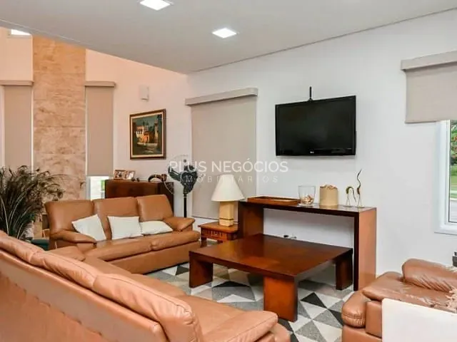 Casa com 400m² 3 quartos e 4 banheiros, à venda, no bairro Condomínio Portal da Primavera em Sorocaba