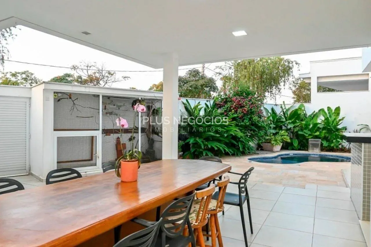 Casa, 3 quartos, 380 m² - Foto 1
