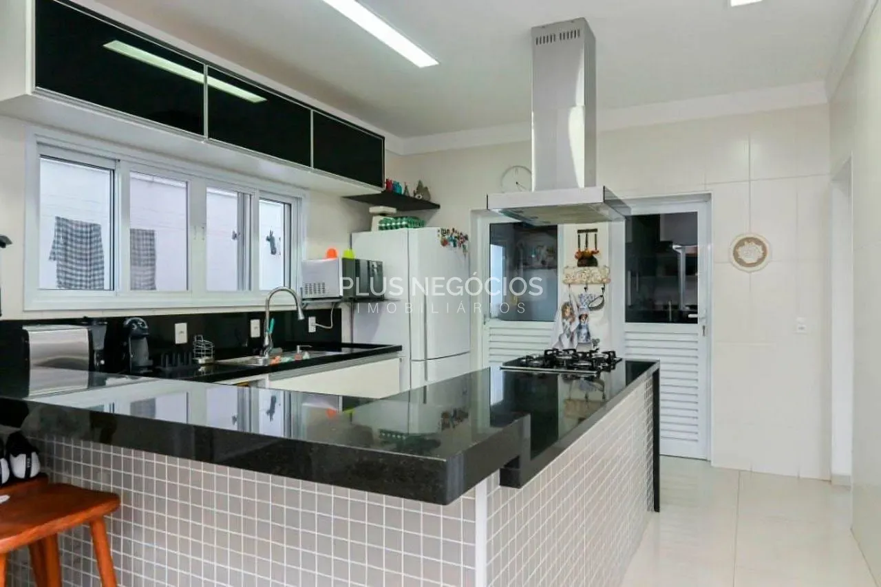 Casa, 3 quartos, 380 m² - Foto 9