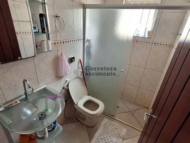 Casa com 200m² 4 quartos e 3 banheiros, para alugar, no bairro Jardim Primavera em Jacareí
