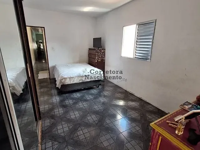 Casa com 200m² 4 quartos e 3 banheiros, para alugar, no bairro Jardim Primavera em Jacareí