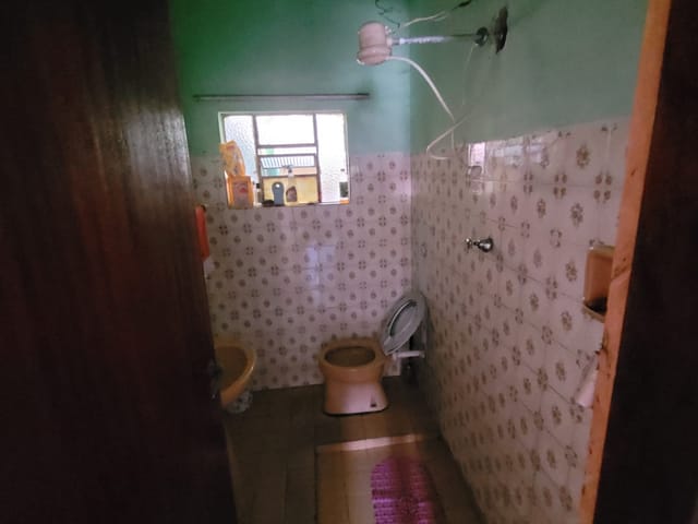 Casa 3 quartos e 2 banheiros, à venda, no bairro Conjunto Residencial Araretama em Pindamonhangaba