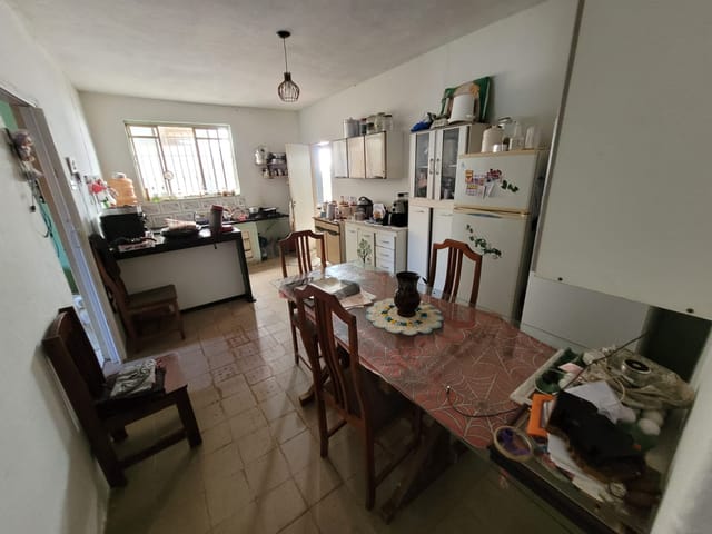 Casa 3 quartos e 2 banheiros, à venda, no bairro Conjunto Residencial Araretama em Pindamonhangaba